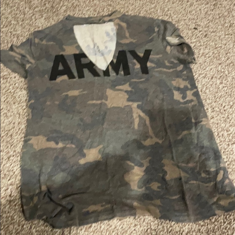 Army Tshirt with neck cut out